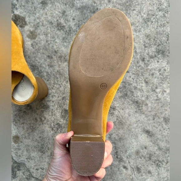 Bos & Co Mustard Peep Toe Block Heel, size 40 (Us  9) - Picture 11 of 12
